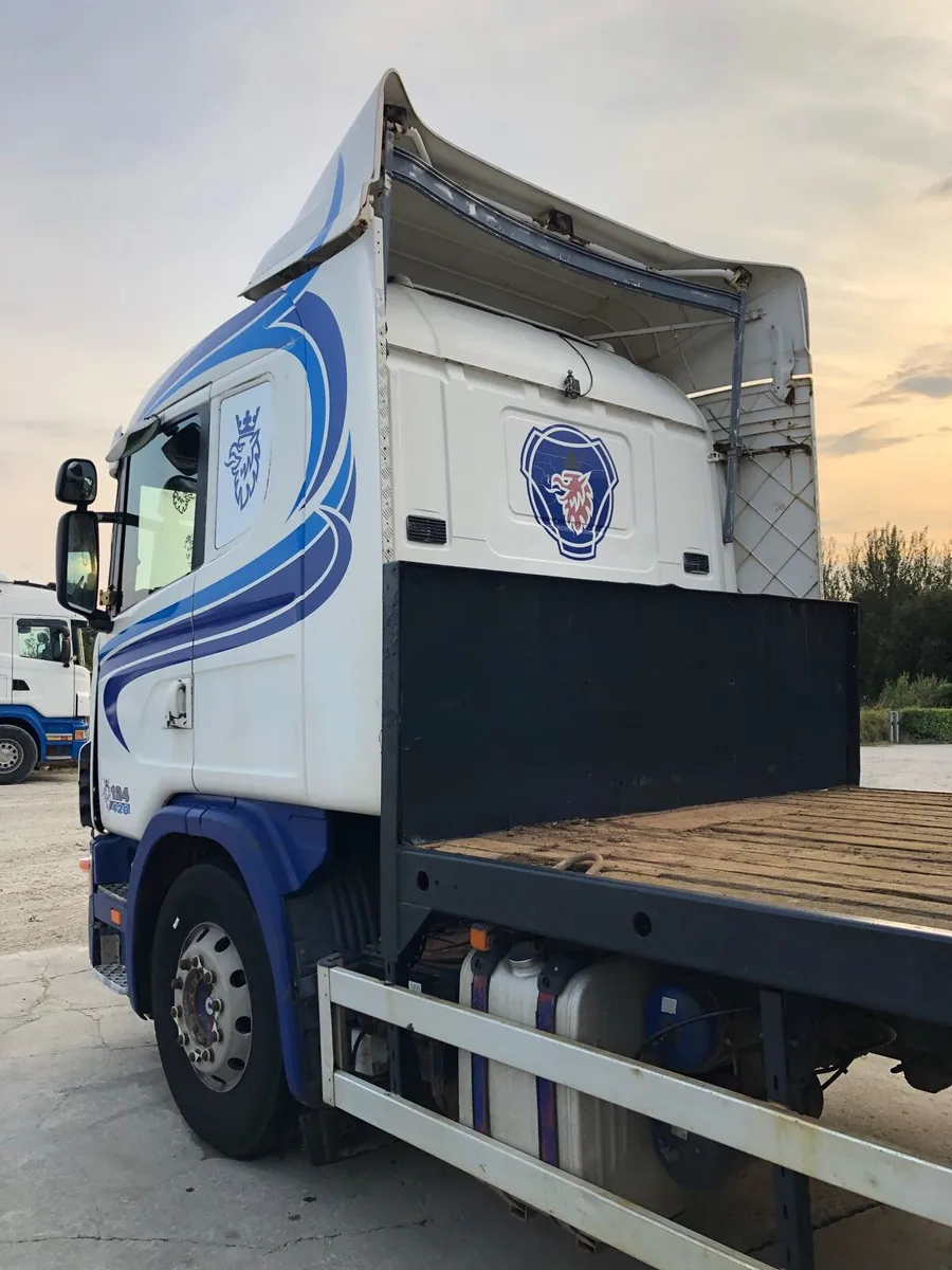 Scania 124 420 recovery truck - Image 4
