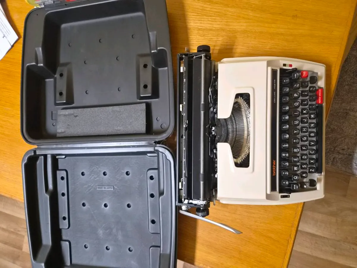Typewriter - Image 3