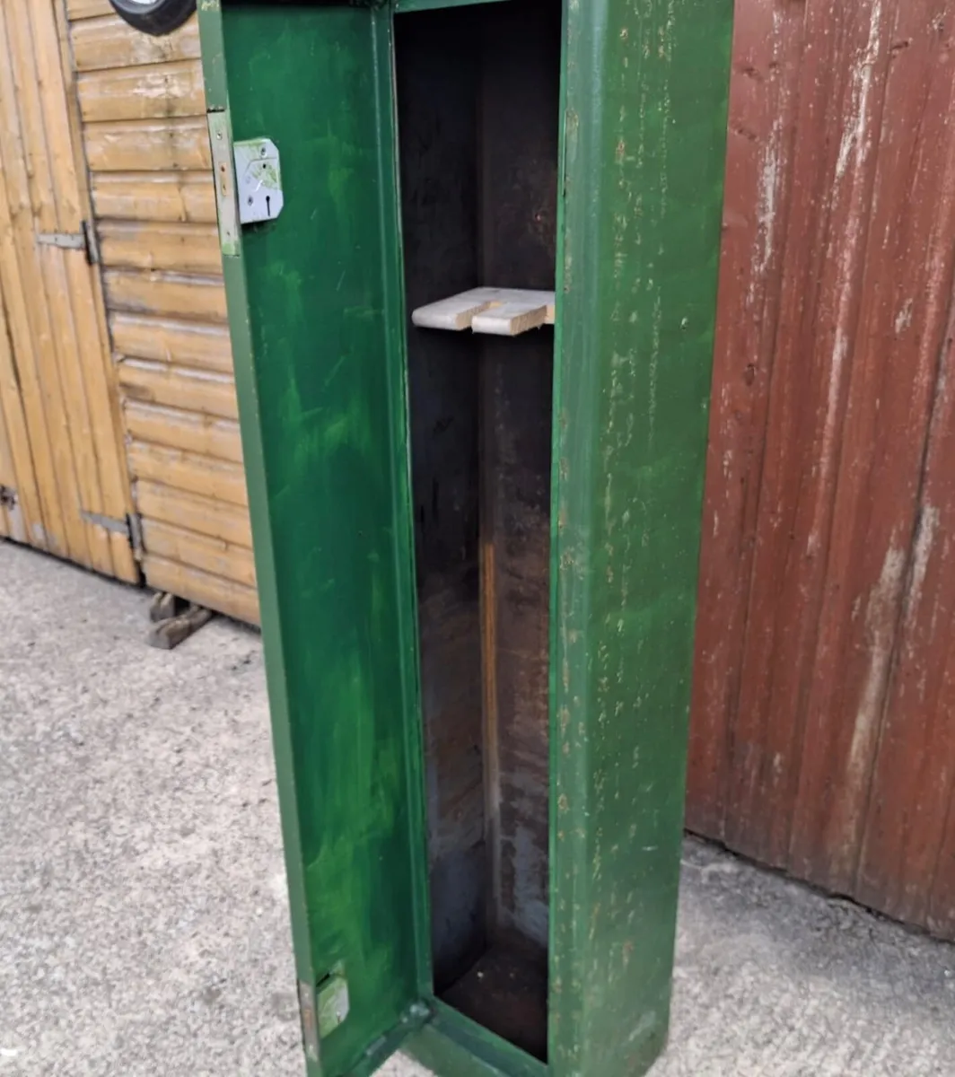 Gun Cabinet - Image 3