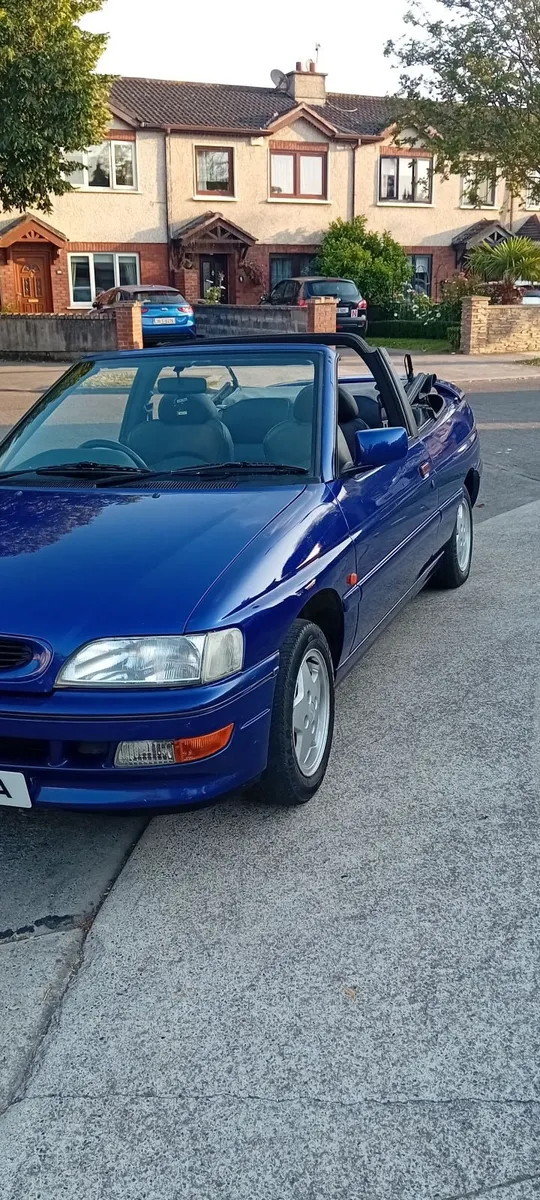 Ford Escort Si convertible - Image 2