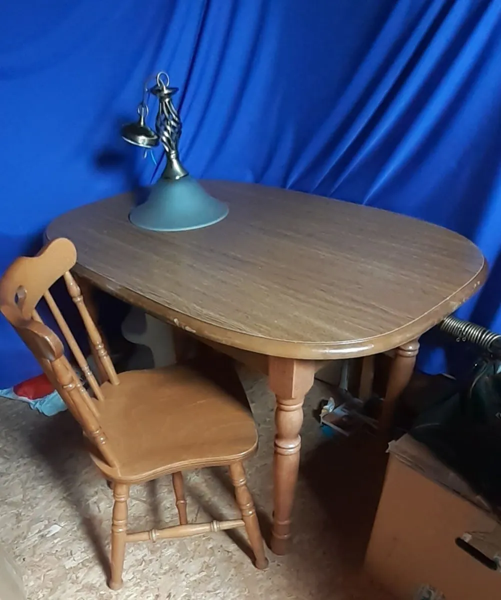 Kitchen Table with 4 chairs