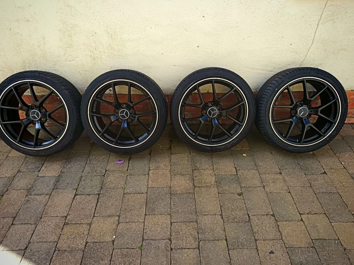 Mercedes  alloy wheels 18" - Image 1