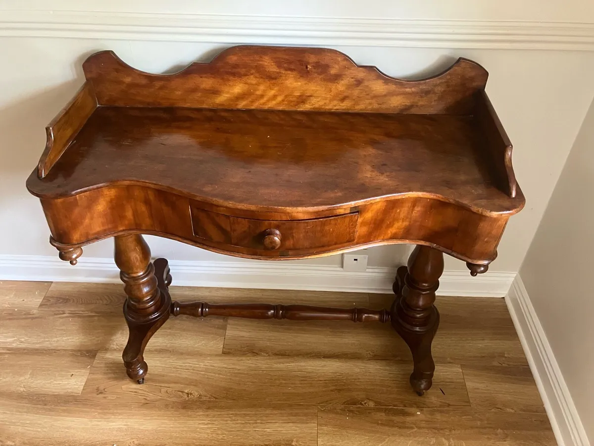 Antique mahogany washstand / sidetable - Image 1