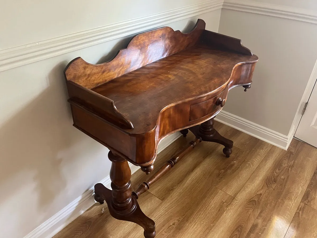 Antique mahogany washstand / sidetable - Image 2