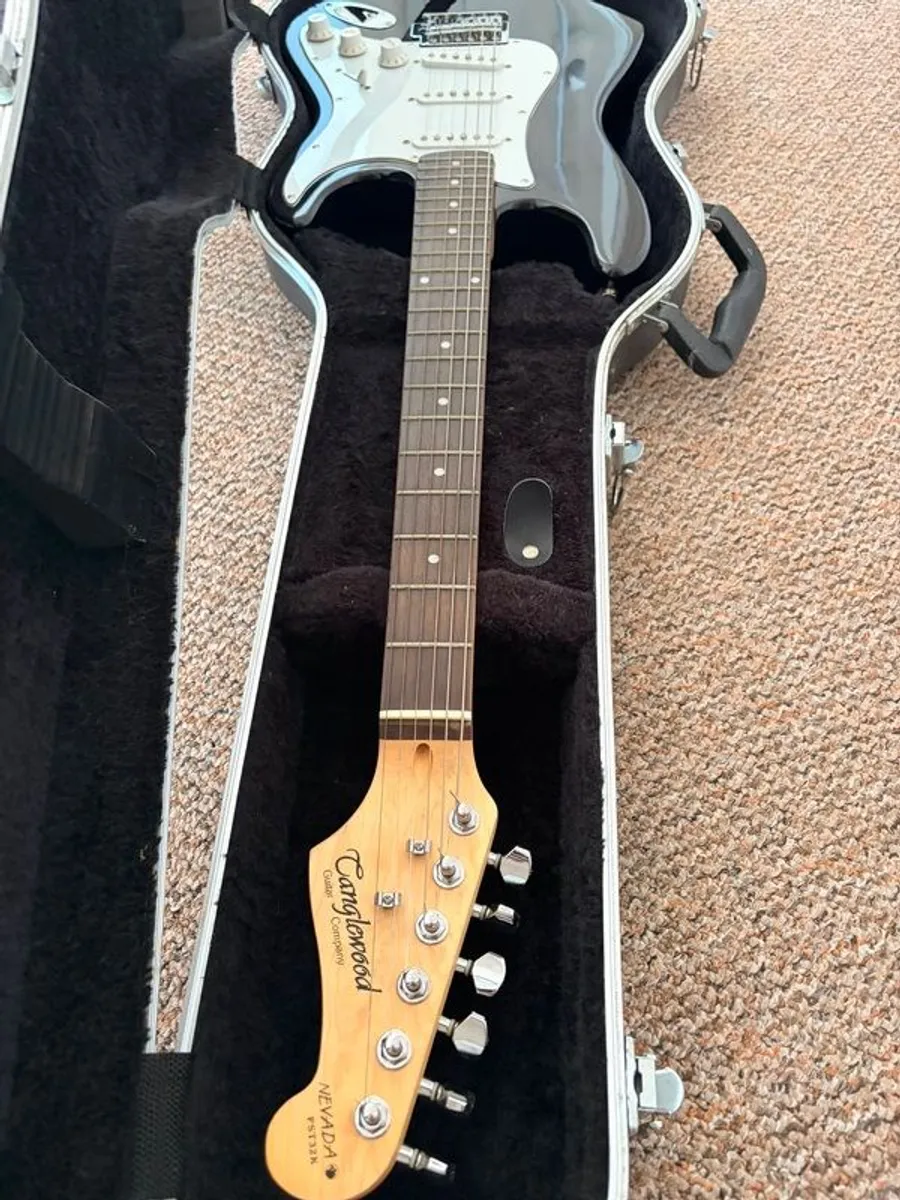 Tanglewood Nevada electric guitar Mint condition (Used once) - Image 4