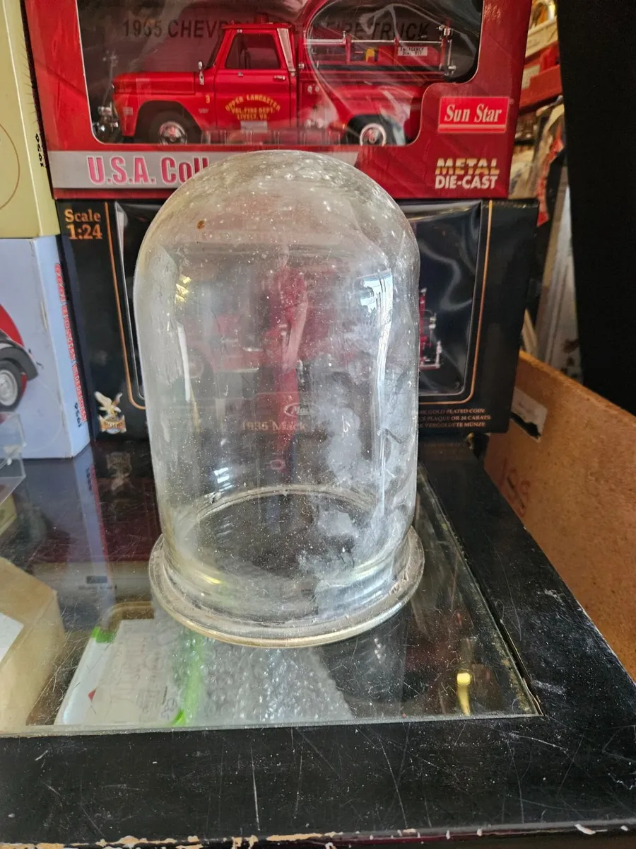Vintage Antique Glass Dome - Image 2