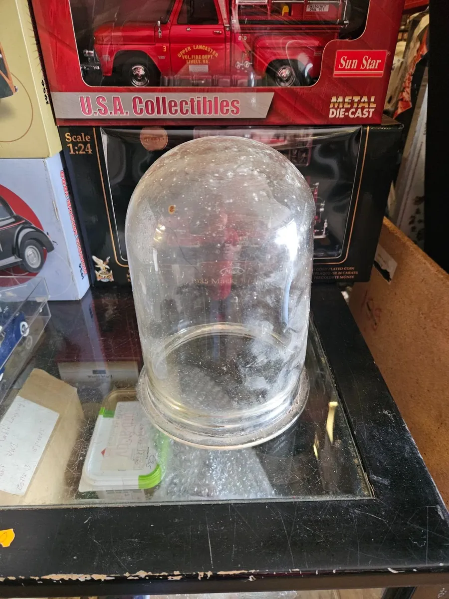 Vintage Antique Glass Dome - Image 4