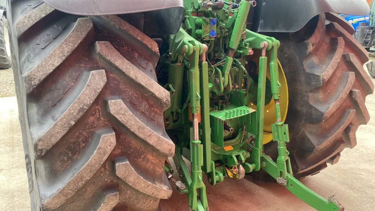 John Deere 6140R  2014 - Image 3