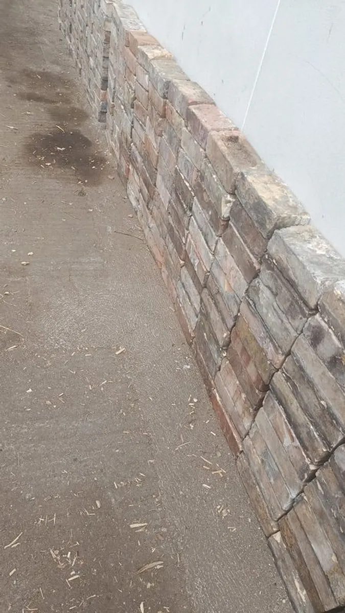 old red brick - Image 2