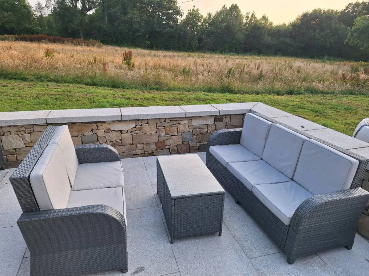 Rattan Lounge Set - Image 4