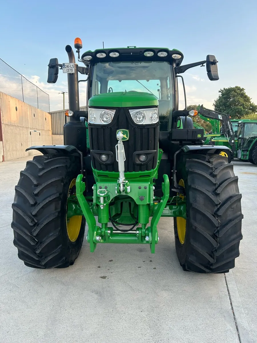 John Deere 6R215 - Image 3
