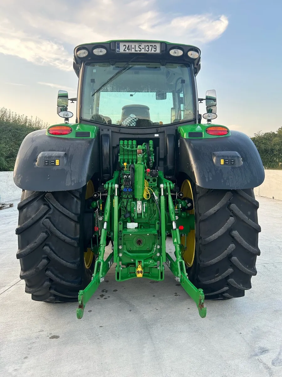 John Deere 6R215 - Image 4