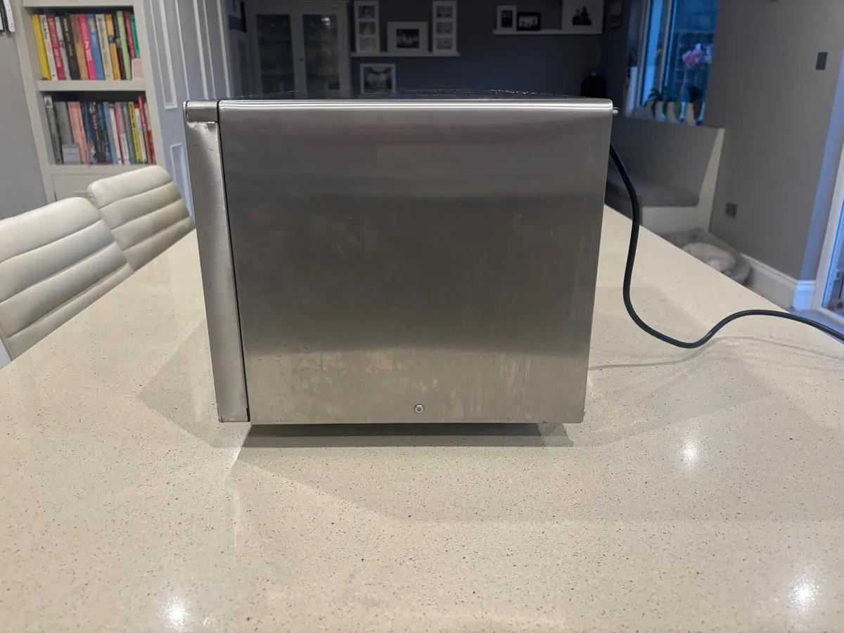 Baumatic 25 L Stainless Steel Microwave - Image 4