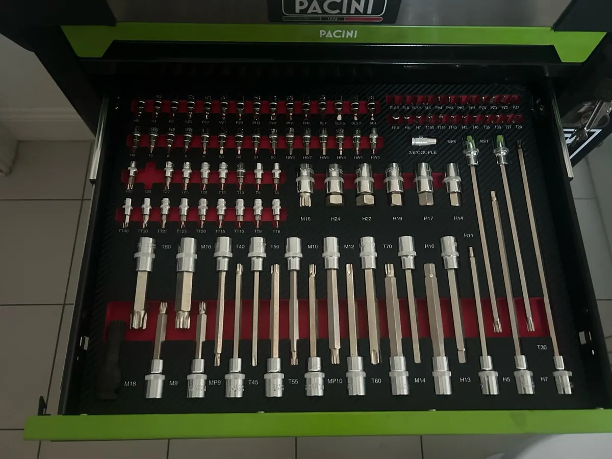 Tool box with tools - Image 3