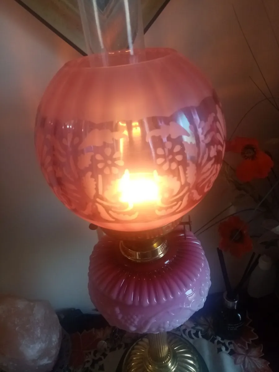 Vintage oil Lamp - Image 3