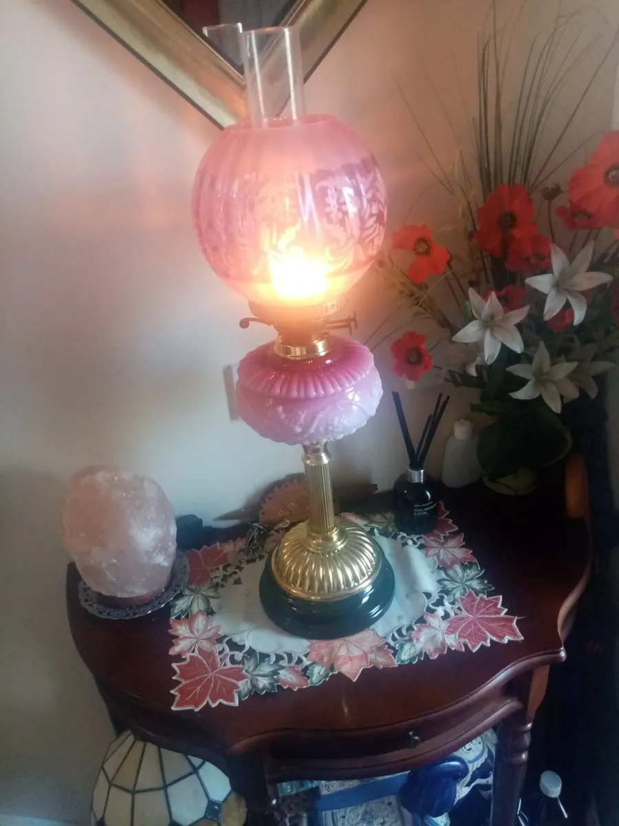 Vintage oil Lamp - Image 1