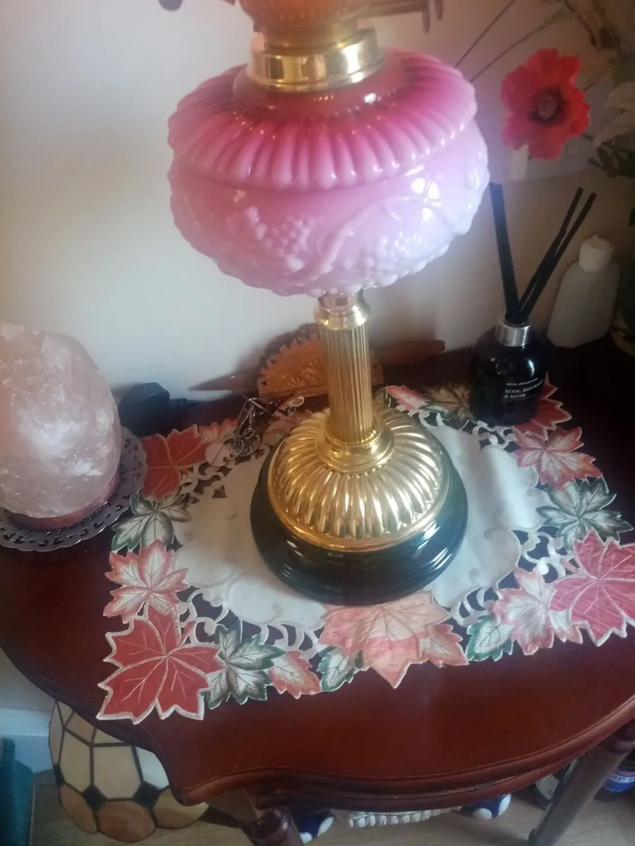 Vintage oil Lamp - Image 2