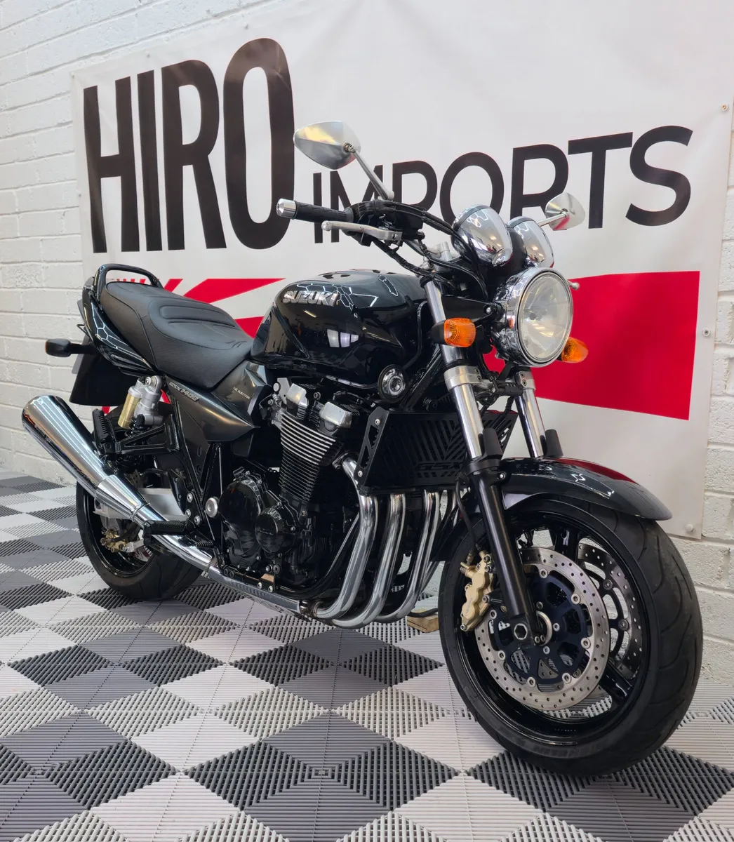 2002 Suzuki GSX 1400 - Image 2