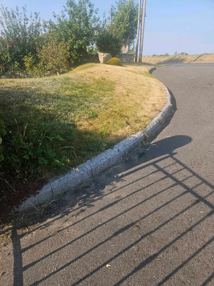 Granite Kerbs - Image 1