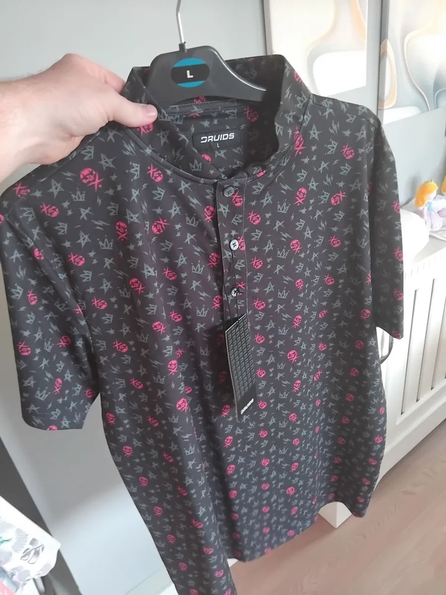 Druids golf tops L looking for XL - Image 2