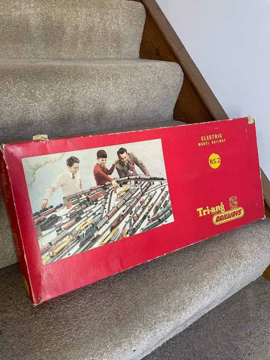 1950s Triang Electric Model Railway set + EXTRAS - Image 1