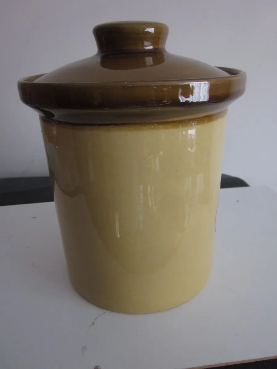 TG Green "Granville"Sugar Ceramic Cannister Jar - Image 2