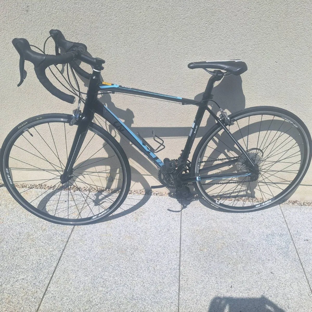 Giant Liv Avail Bike for sale - Image 2