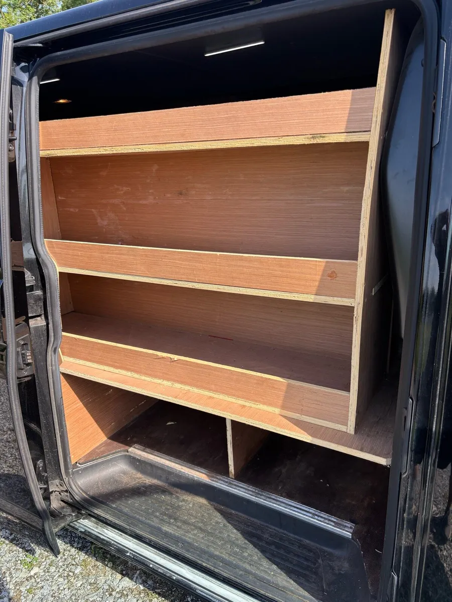 Volkswagen transporter - Image 3