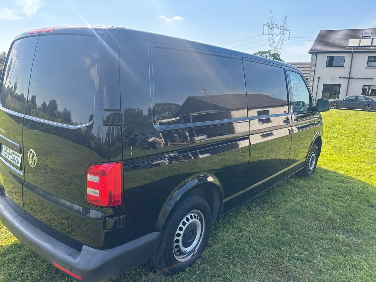 Volkswagen transporter - Image 4
