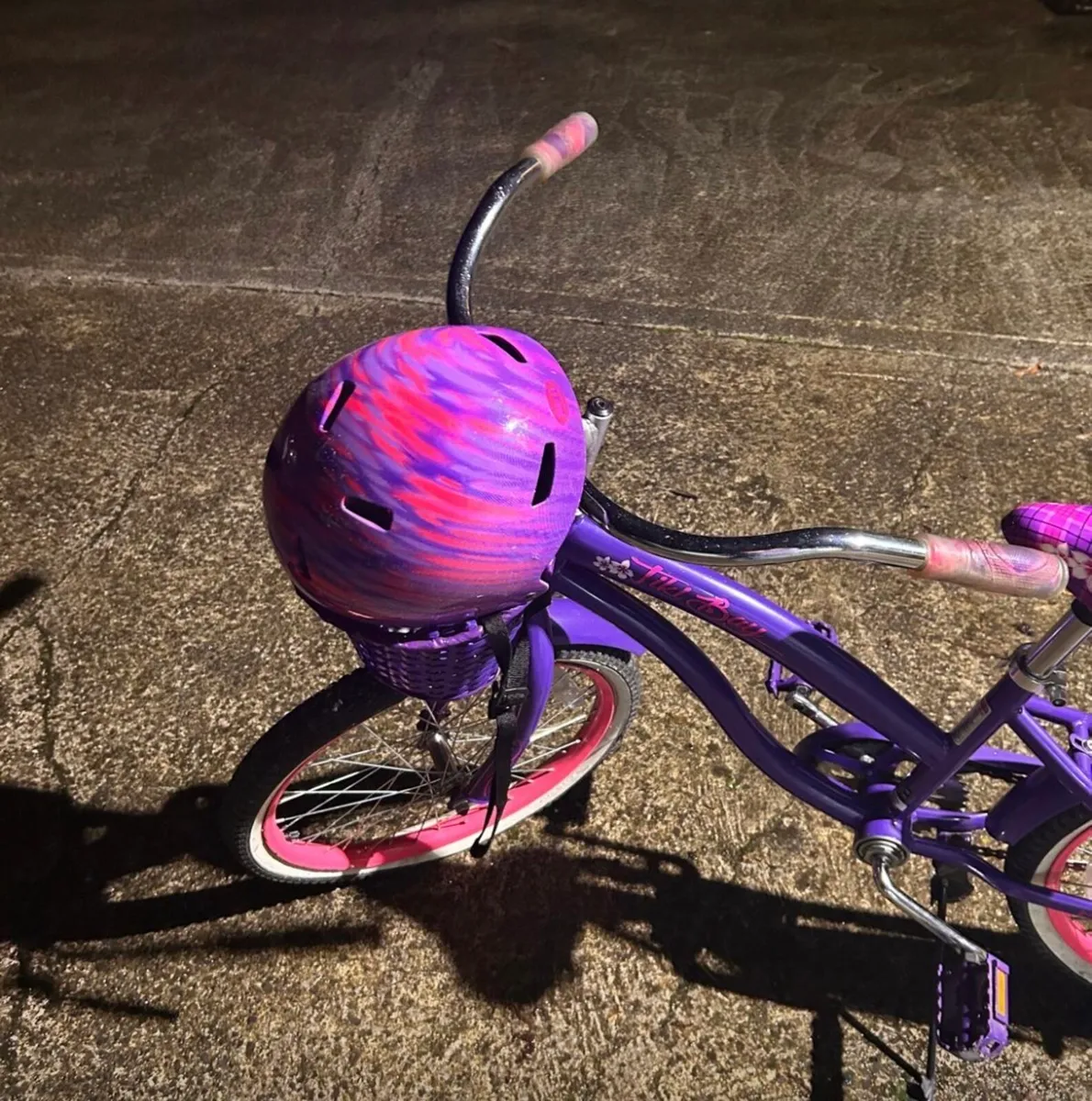Girls bicycle - Image 2