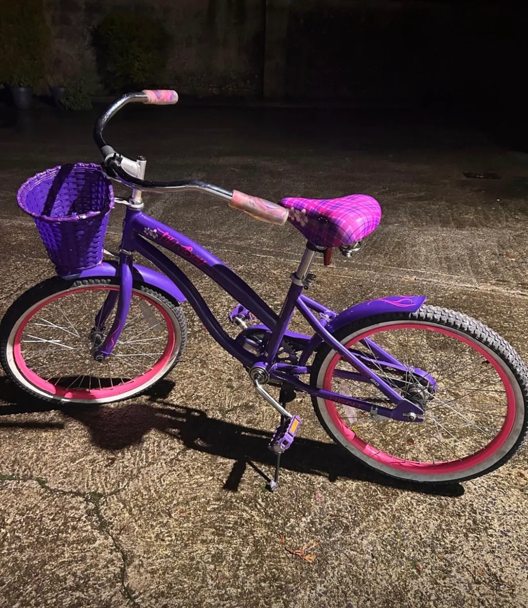 Girls bicycle - Image 1