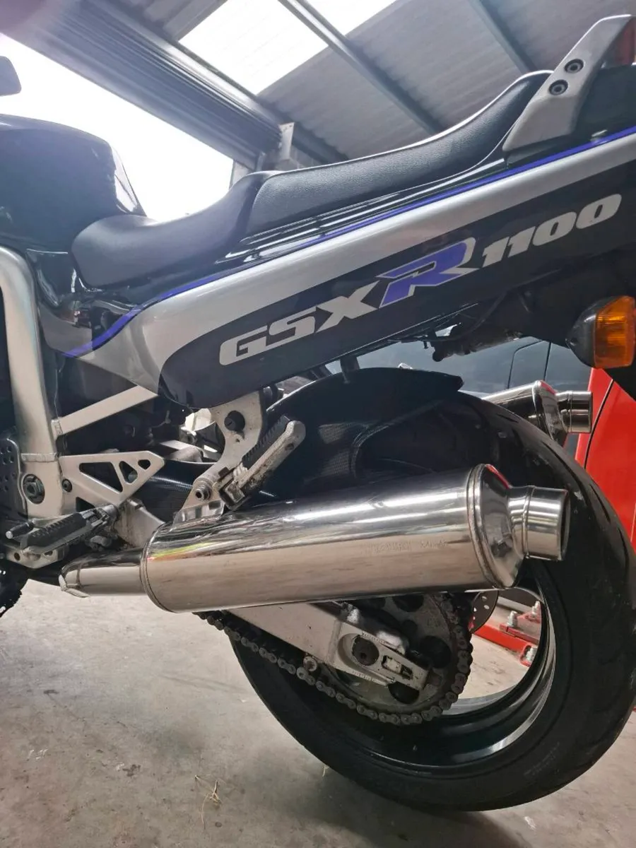 1991 SUZUKI  GSXR 1100M - Image 3