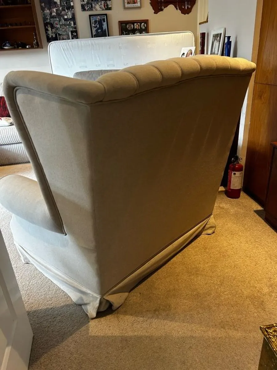 Shanley Interiors cuddle chair/ love seat - Image 4