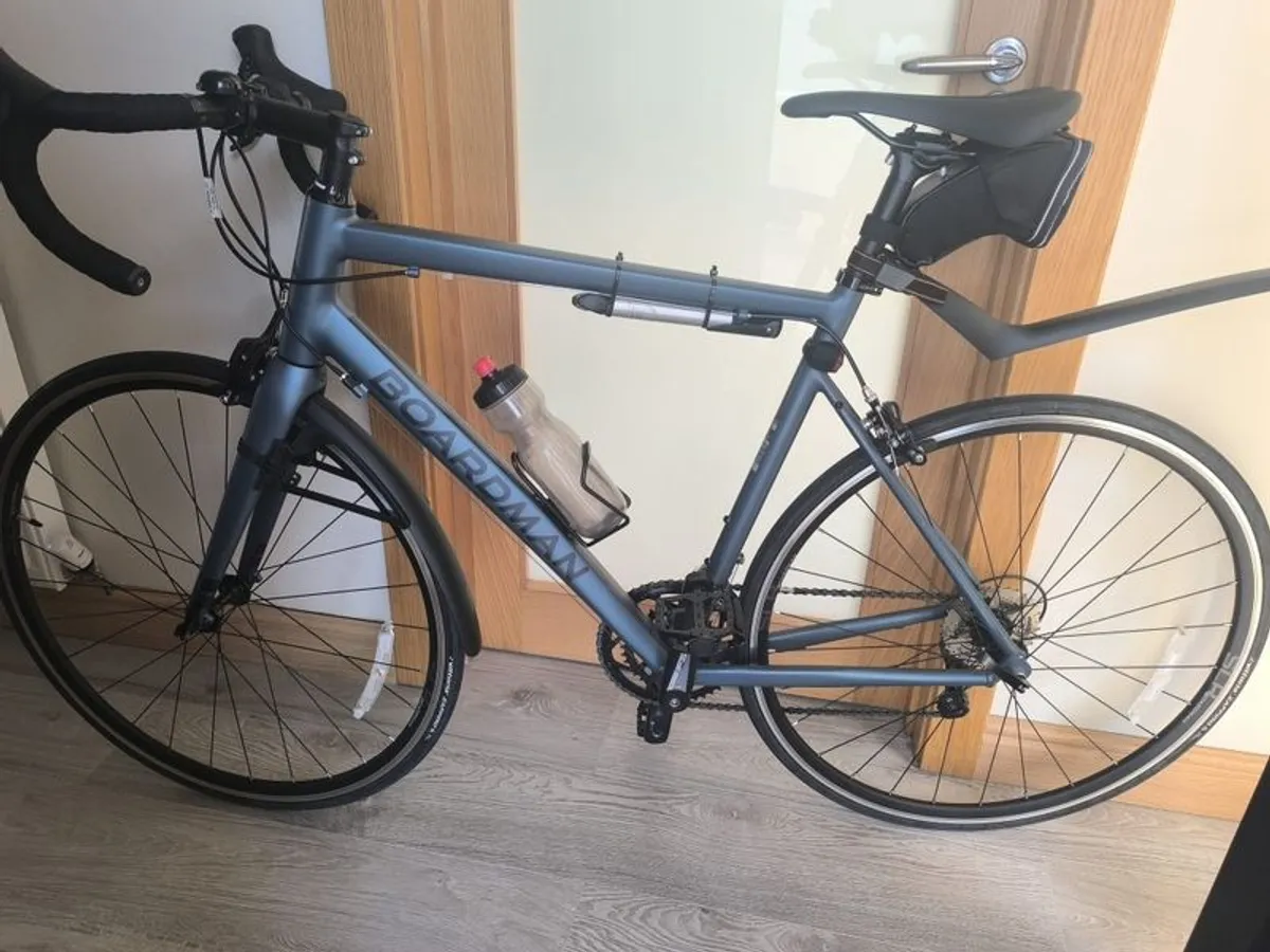 Boardman SLR 8.6 Mens Road Bike - Image 1
