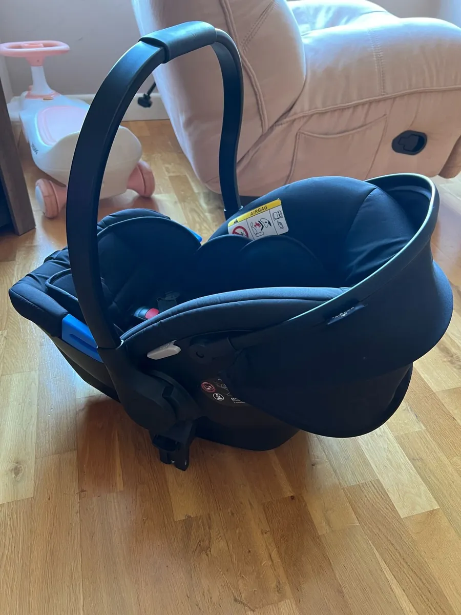 Joie Baby Infant Car Seat (Belt-fitted) - Image 4