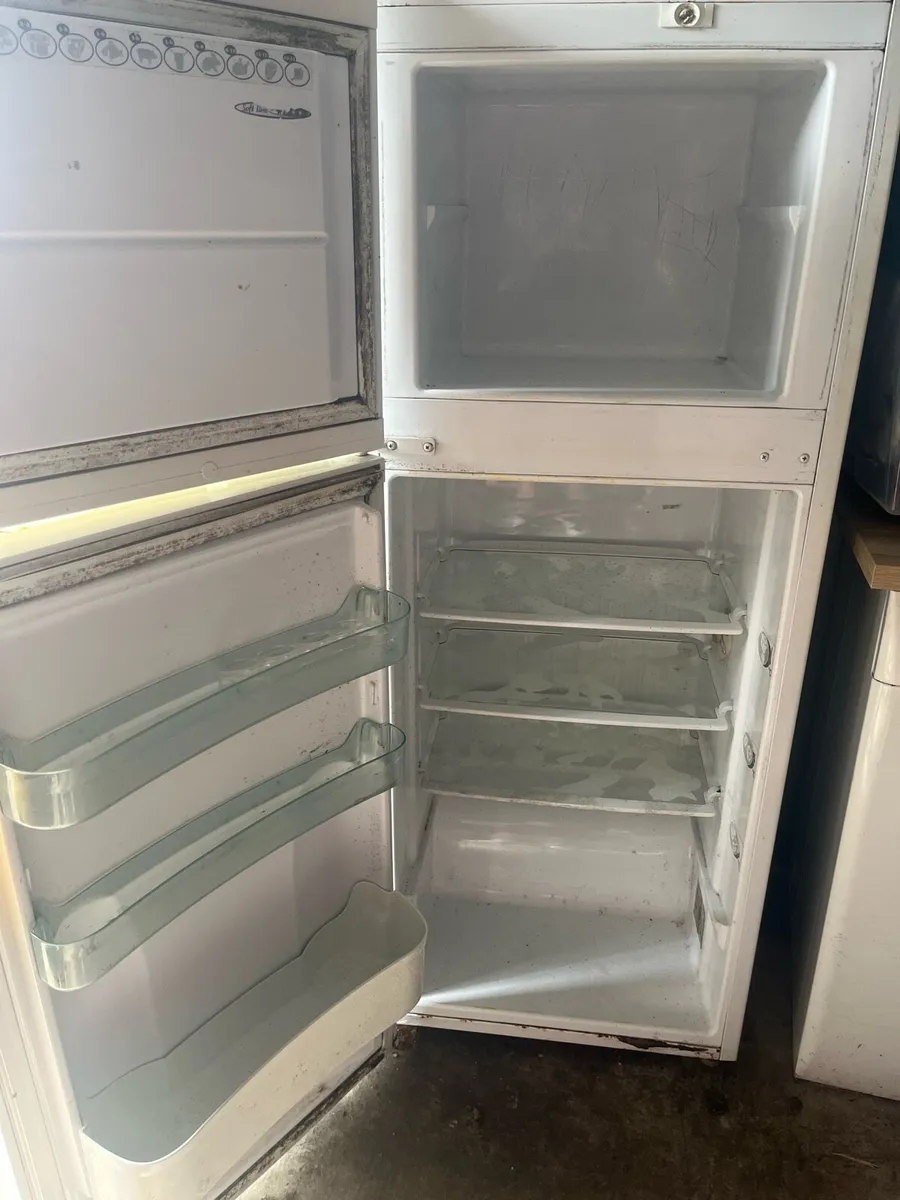 Fridge/freezer - Image 1