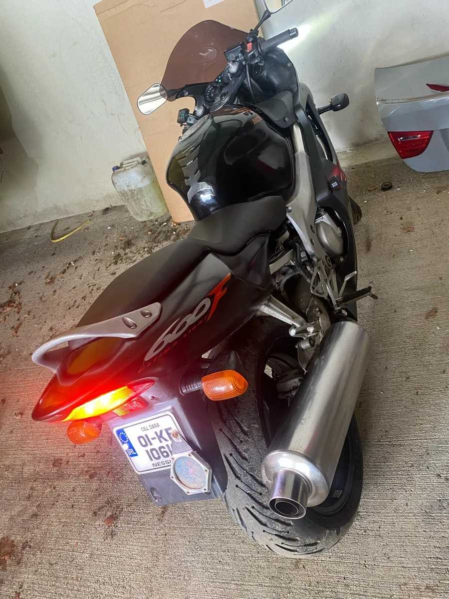 Honda Cbr600F4  for breaking/parts - Image 3
