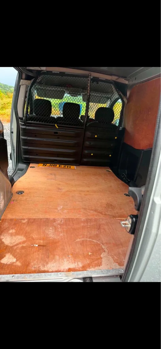 Citroen berlingo 181 DL  850kg 100bhp silver - Image 4