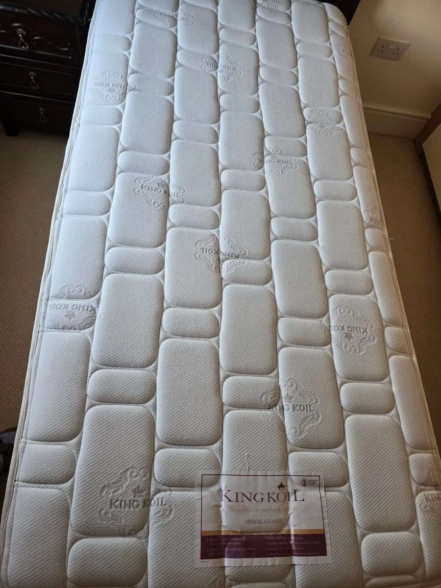 Single Bed Set, Complete with everything. - Image 4