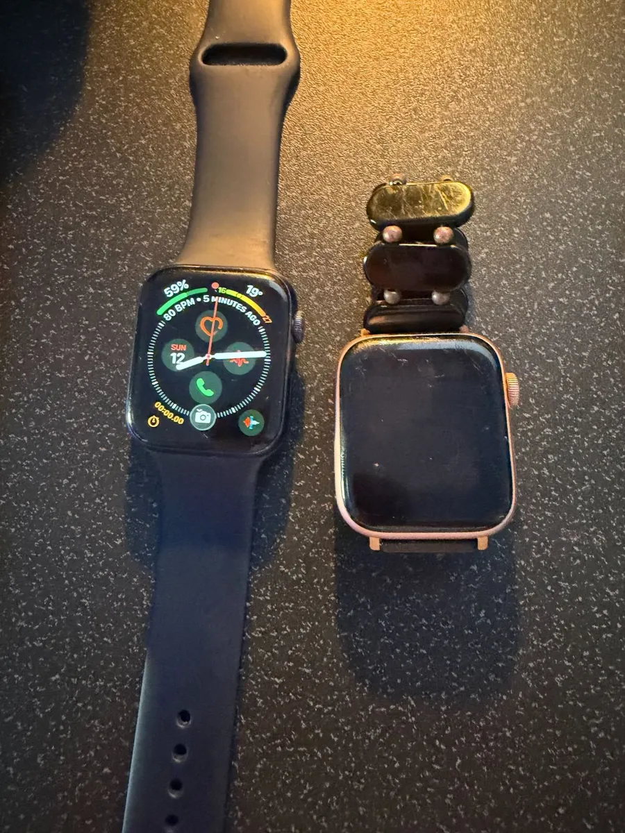 Apple iWatch 6 Series - Image 1