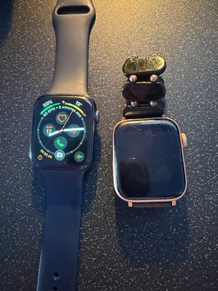 Apple iWatch 6 Series - Image 2