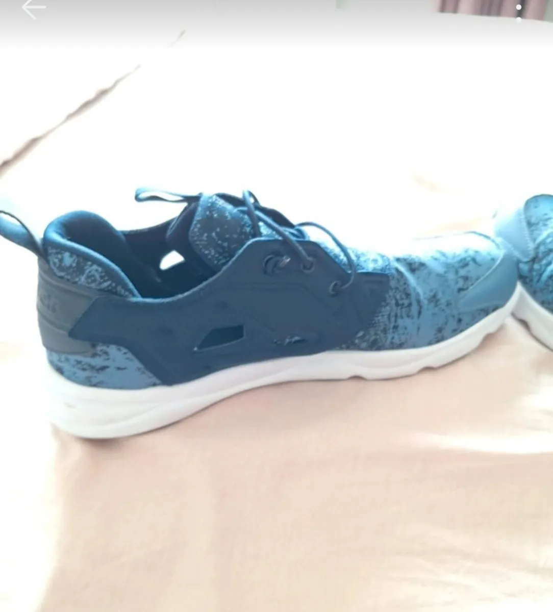 Reebok trainers - Image 2