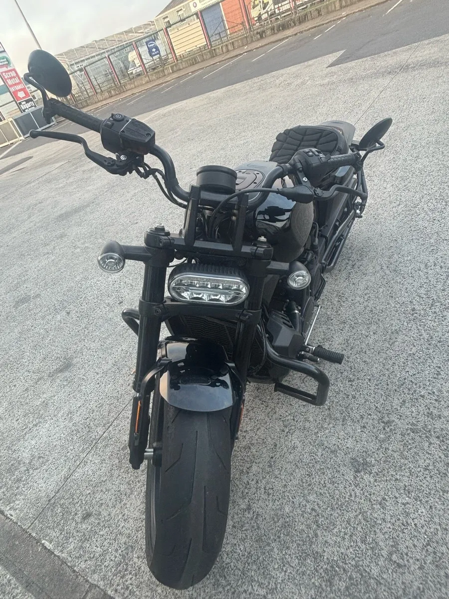 2022 Harley Davidson 1250 s Sportster - Image 4