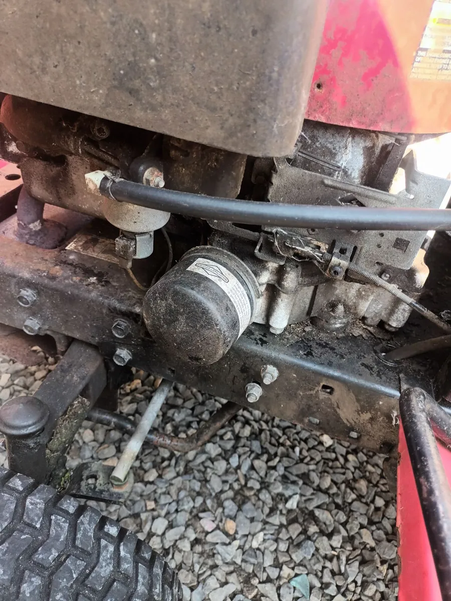 15.5hp Intek engine - Image 3