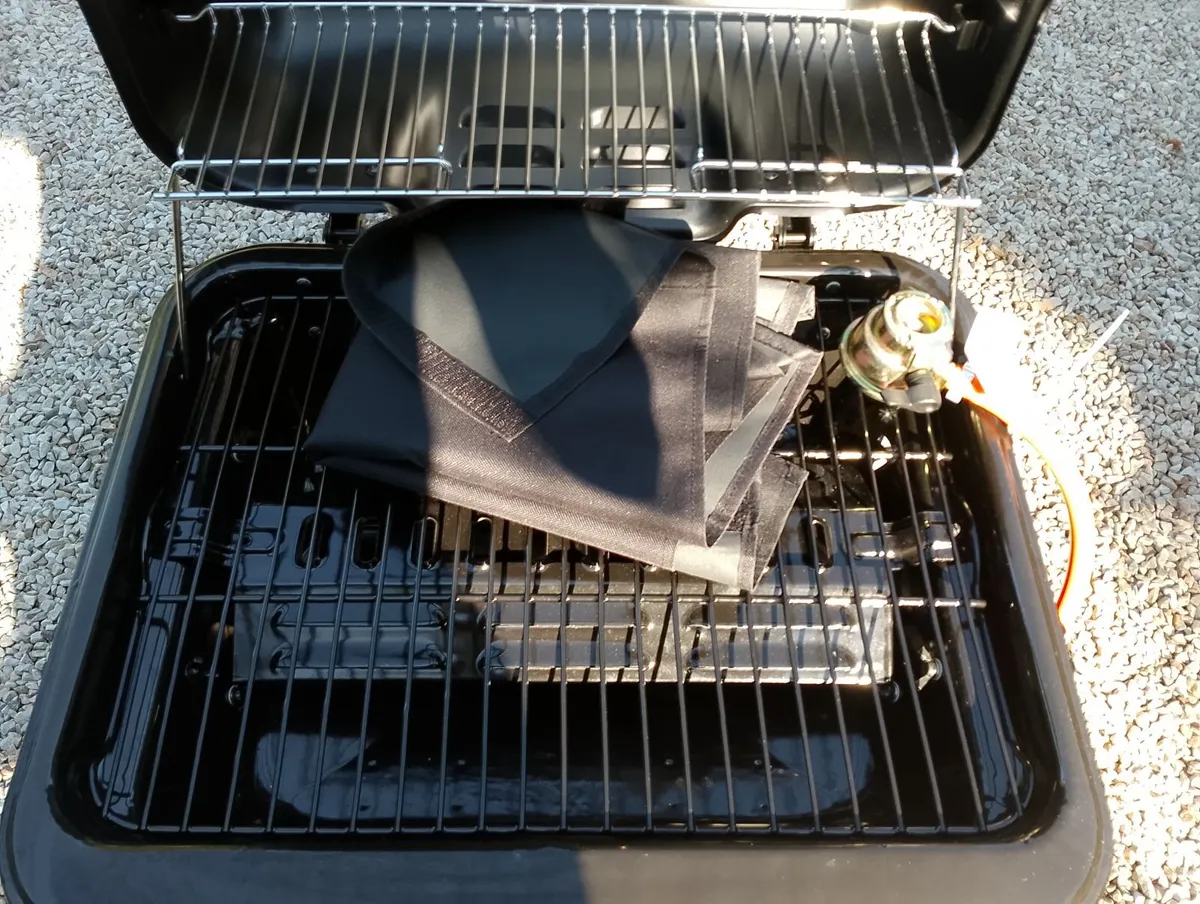 Sahara Rapid Assembly 2 Burner BBQ - Image 4