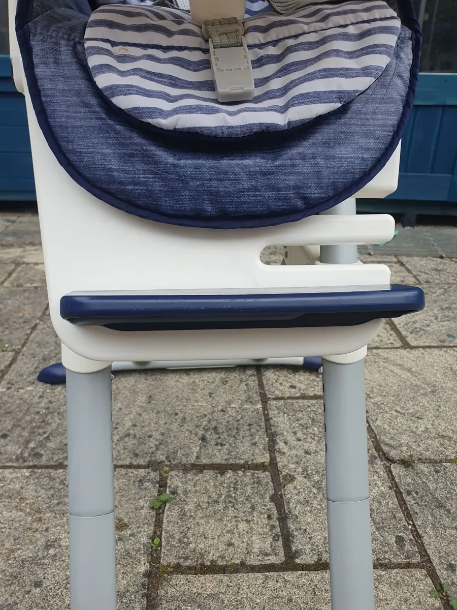 Joie Mimzy 360° highchair - Image 4