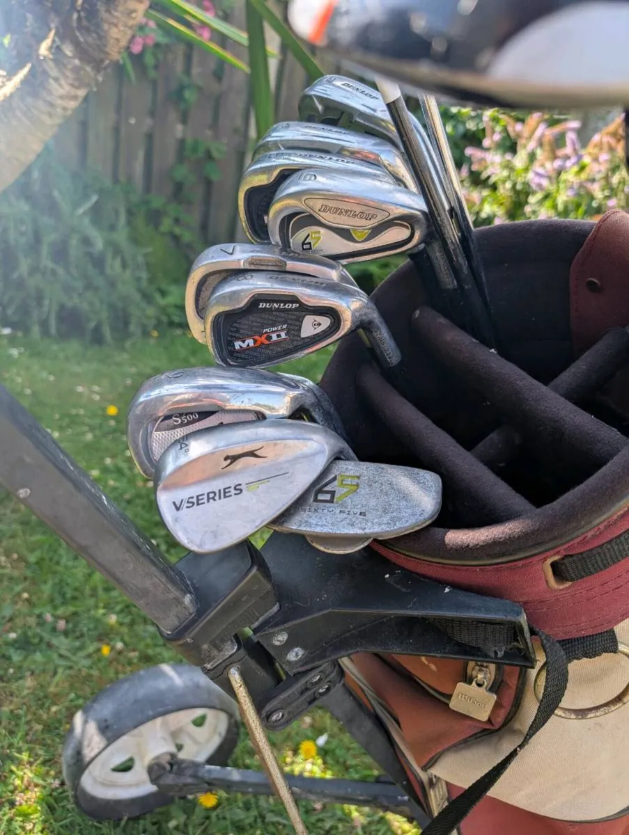 Beginner Golf clubs and trolley - Image 4