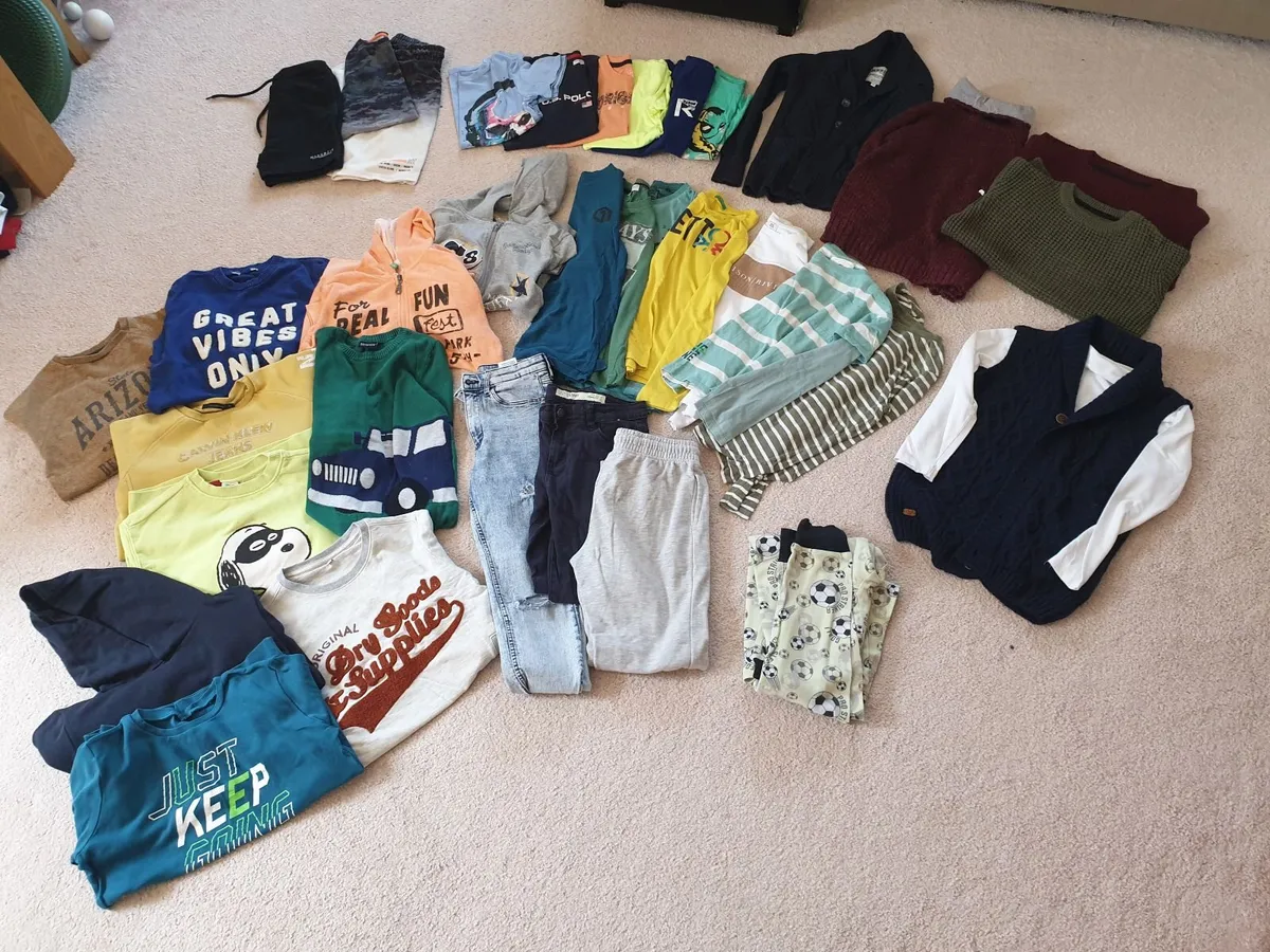 boys Clothes 9-10 years - Image 1