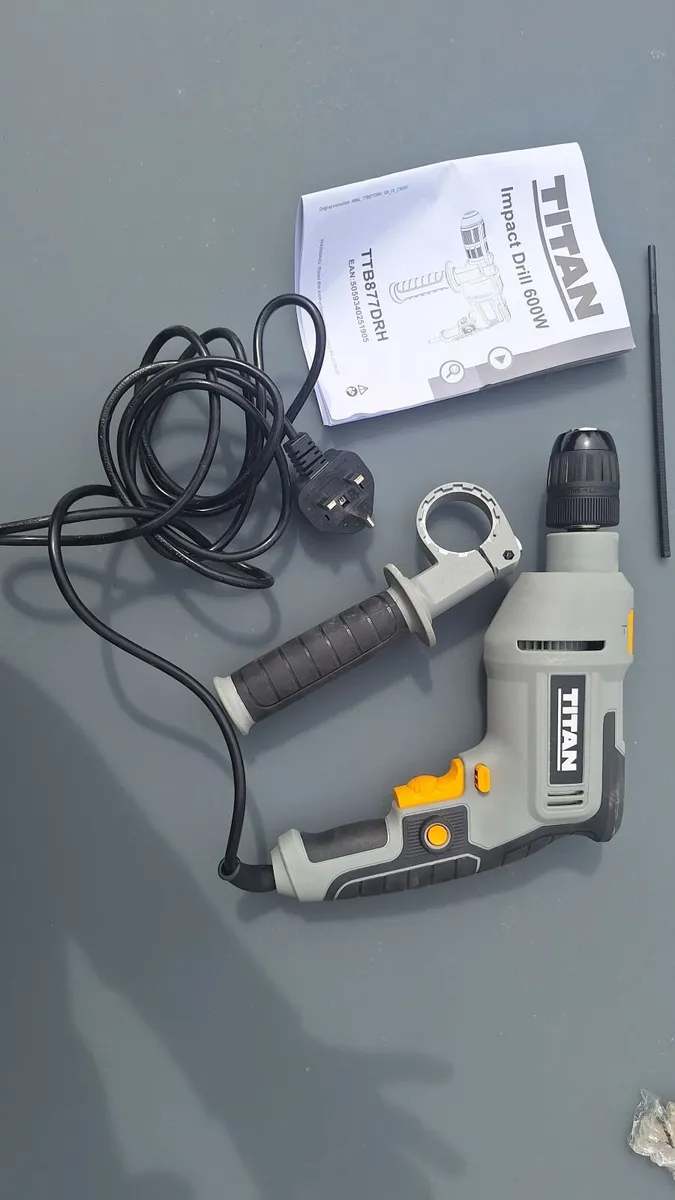 Titan TTB877DRH 600W Electric Impact Drill 240V - Image 4