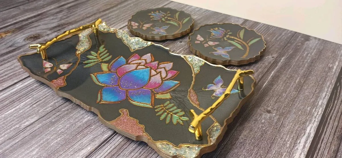 Handmade Epoxy Resin Tray Set - Image 2